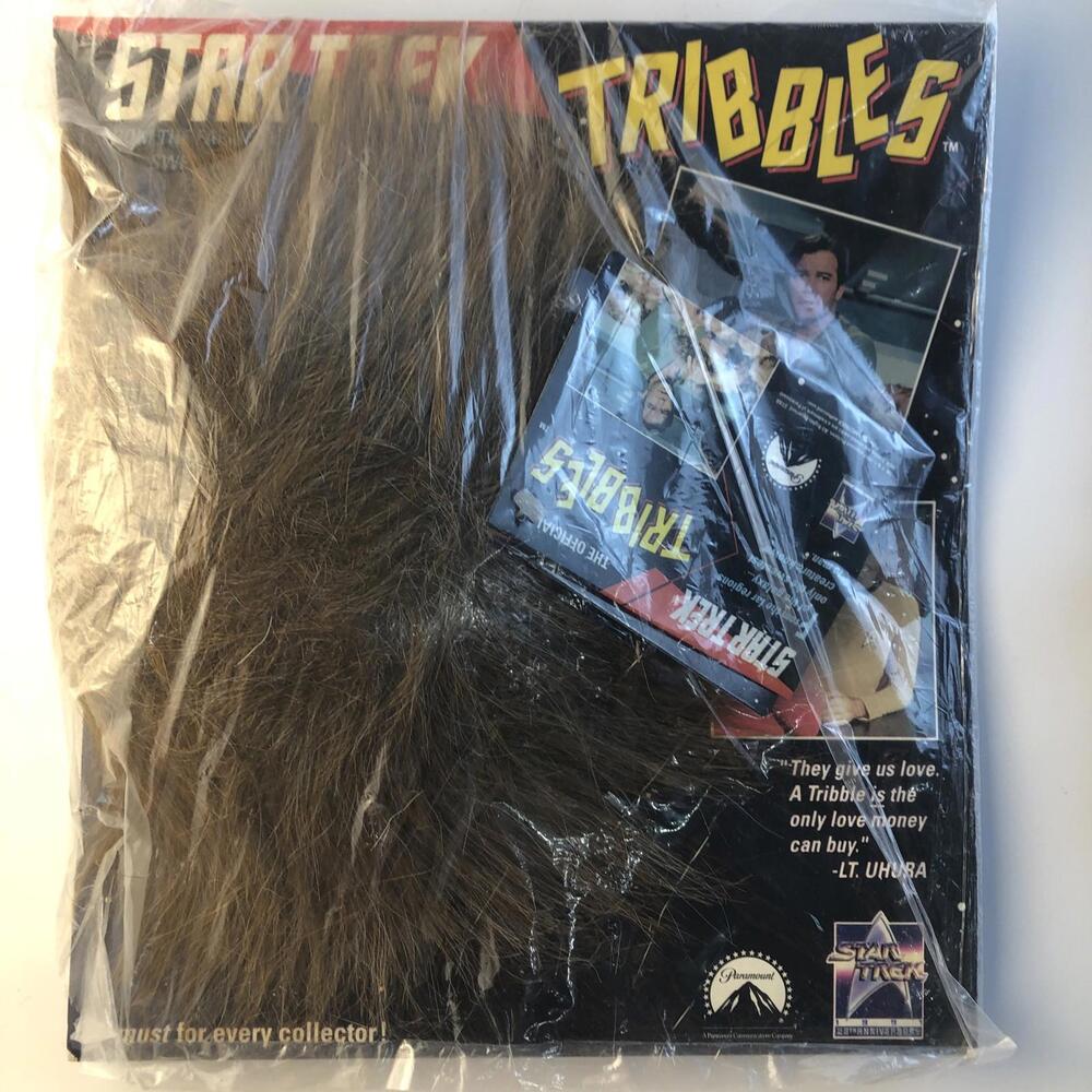 Star Trek Vintage 1991 "Tribbles" plush on card with TAGS NEW NOS